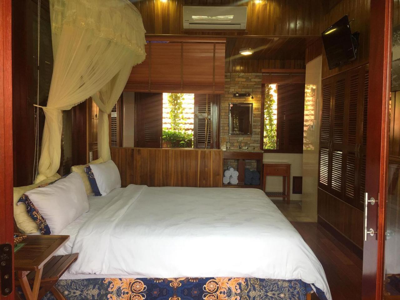 Khamy Riverside Villa 会安 外观 照片